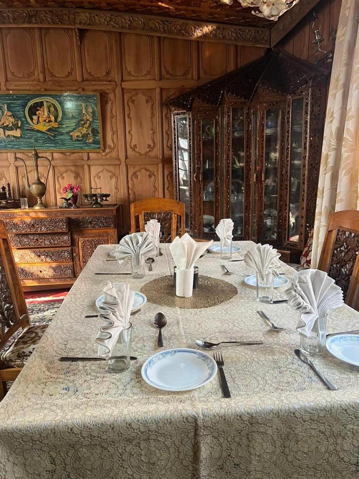 The Heritage Group Of Houseboats Srīnagar Extérieur photo