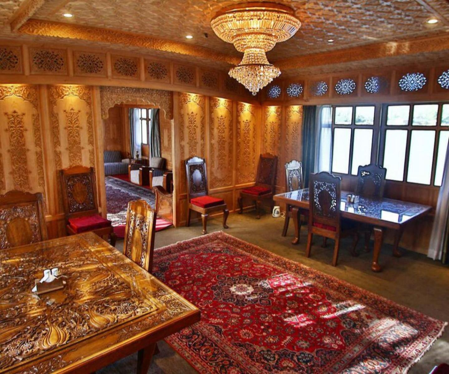 The Heritage Group Of Houseboats Srīnagar Extérieur photo